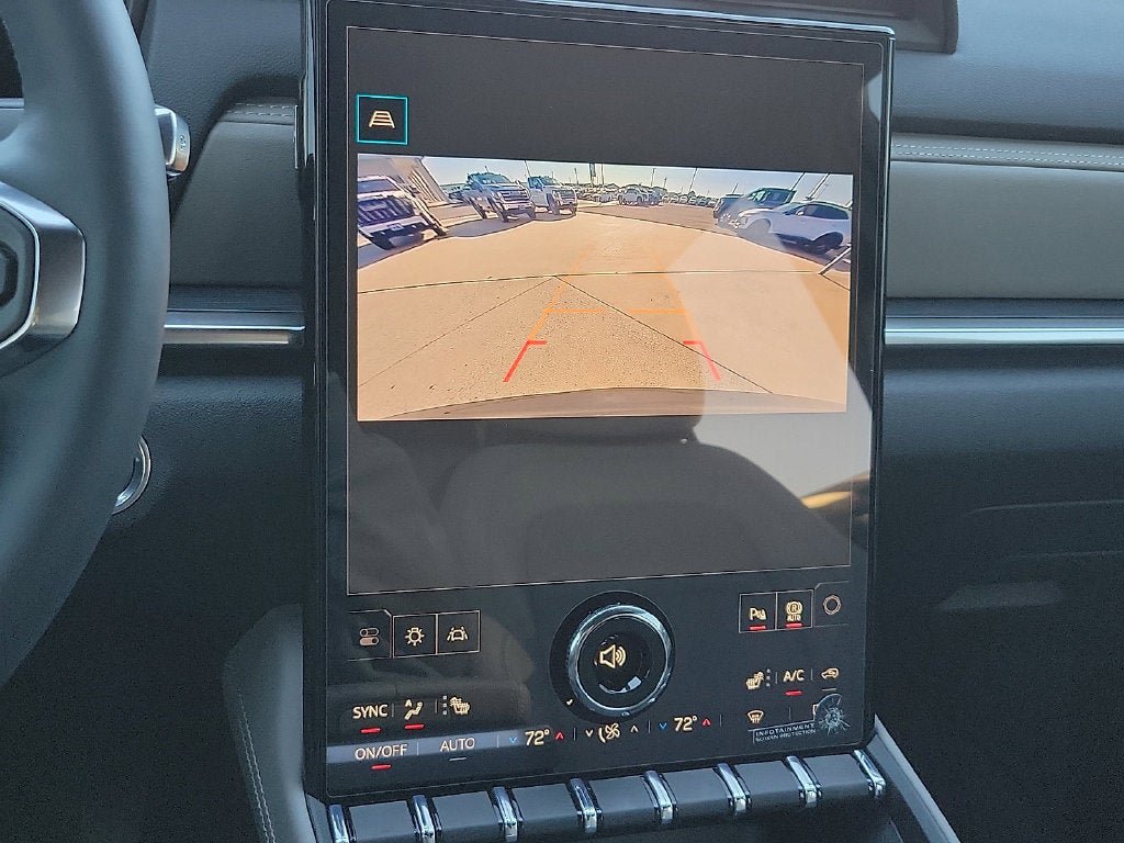 New 2027 GMC Terrain Elevation w/ Elevation Premium Package FWD image 17