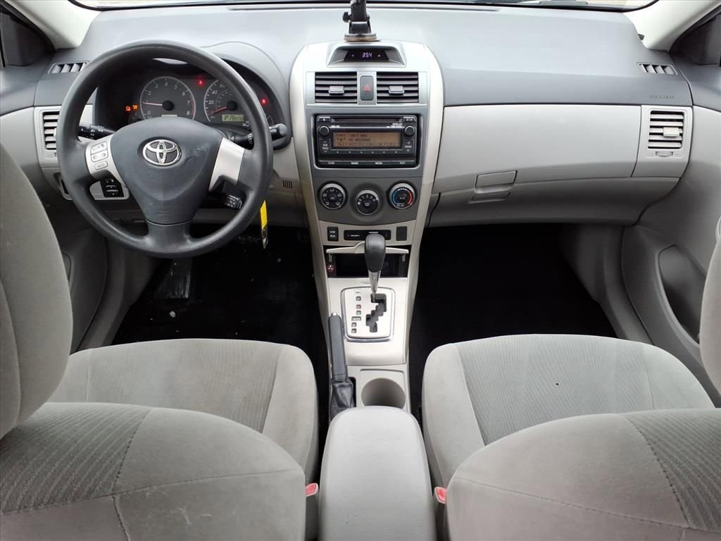 Used 2012 Toyota Corolla image 11
