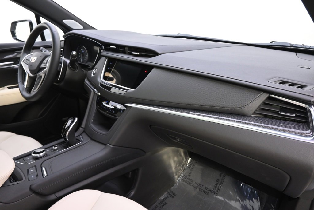 New 2025 Cadillac XT5 Sportv w/ Technology Package image 15