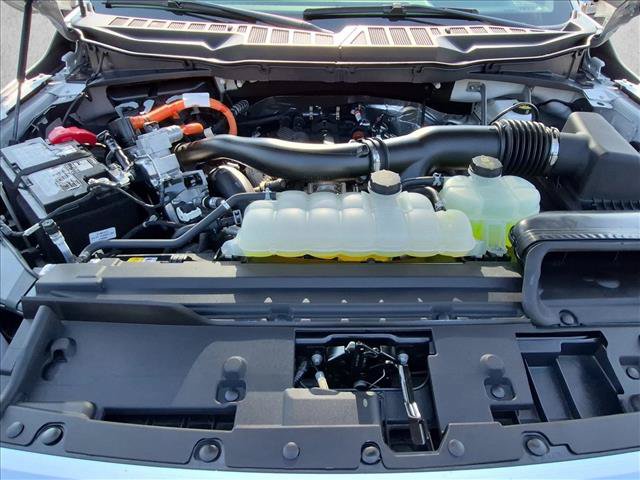 Used 2025 Ford F150 Lariat w/ Equipment Group 502A High AWD/4WD image 25