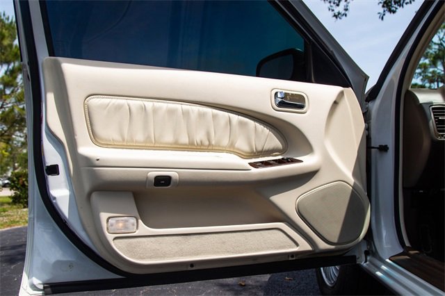 Used 1996 INFINITI I30 image 30