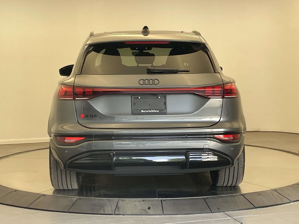 New 2025 Audi SQ6 e-tron Prestige image 6