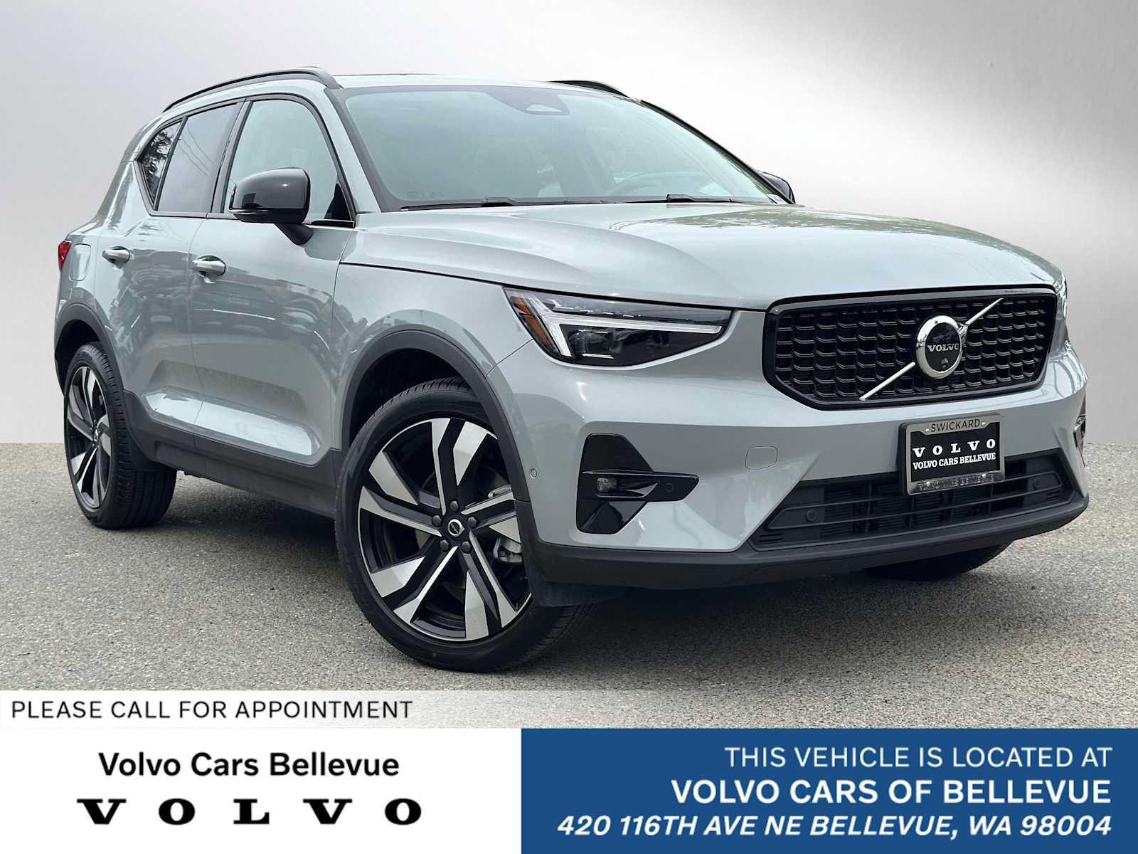 Used 2026 Volvo XC40 B5 Ultra w/ Climate Package