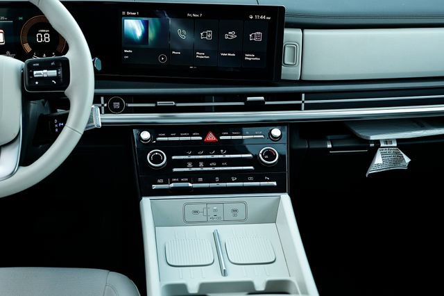 Used 2024 Hyundai Santa Fe SE image 39