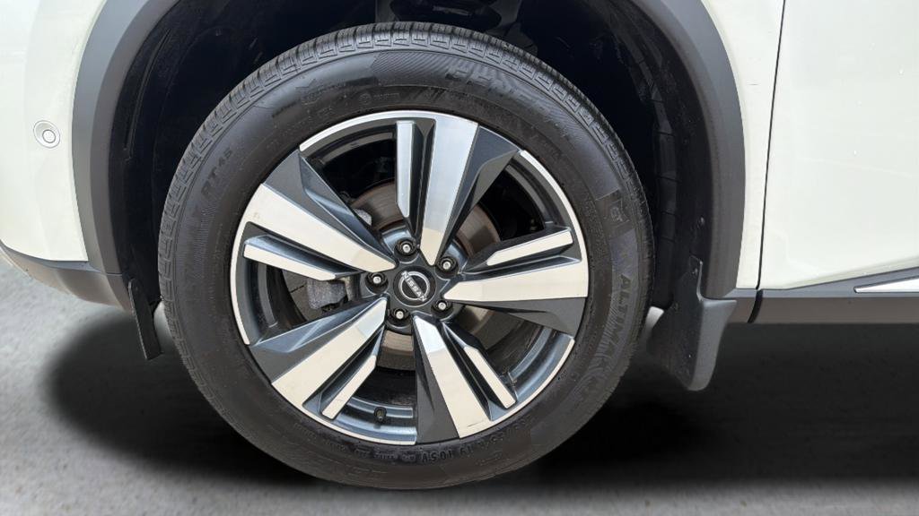 Certified 2023 Nissan Rogue Platinum AWD/4WD image 13
