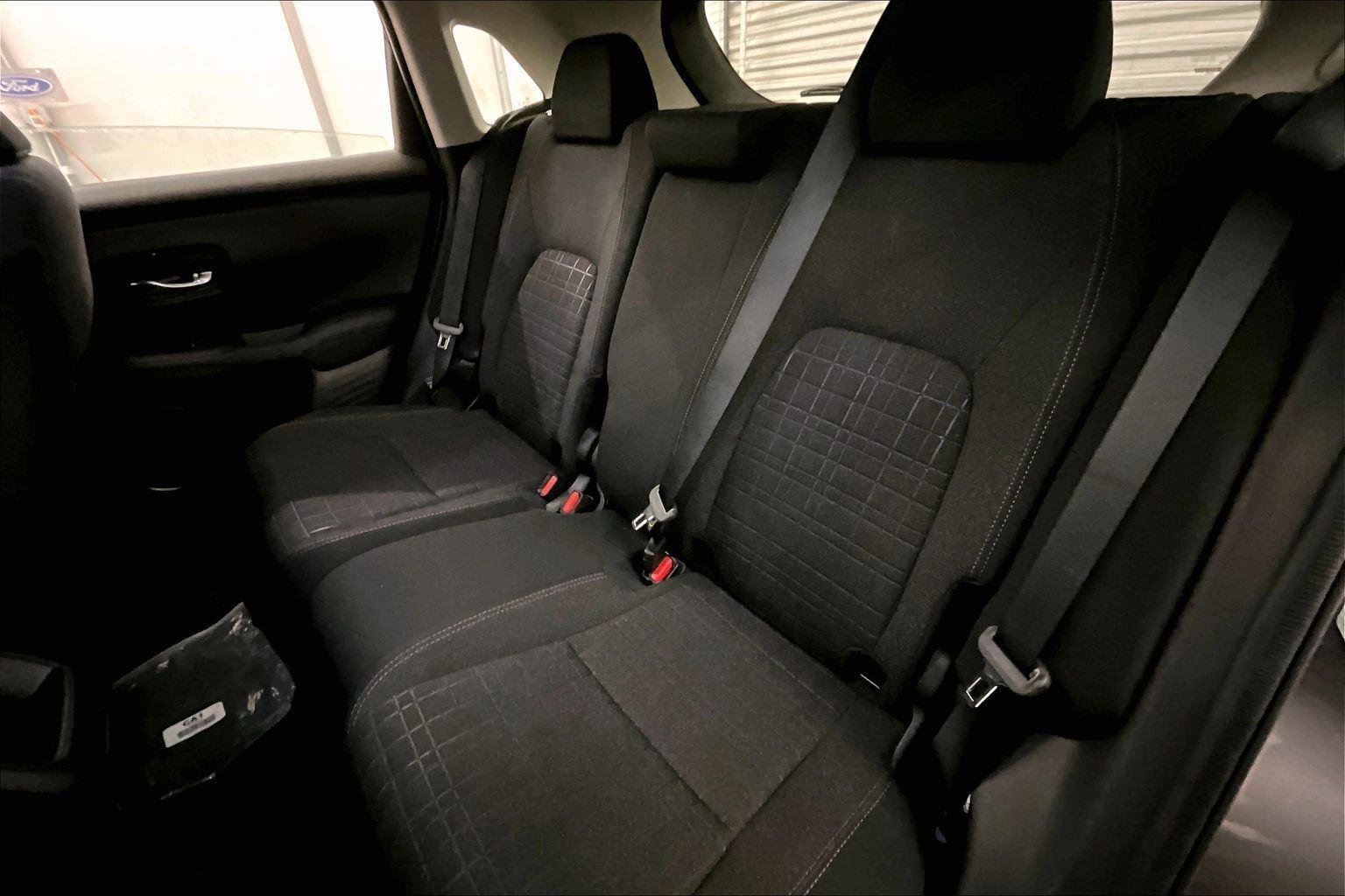 Used 2025 Honda HR-V LX image 25