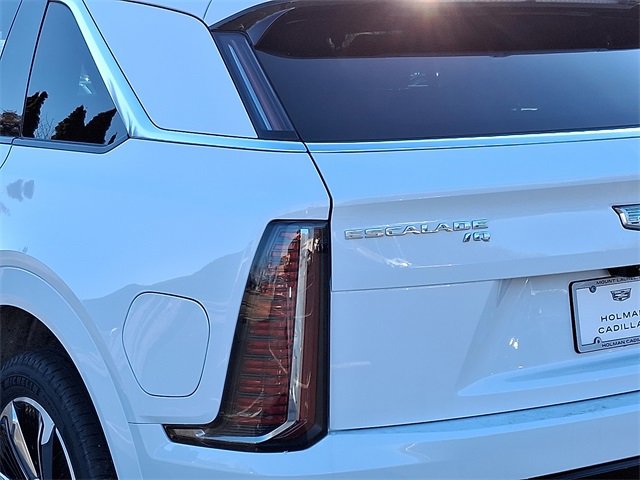 New 2025 Cadillac Escalade IQ Luxury 2 image 9