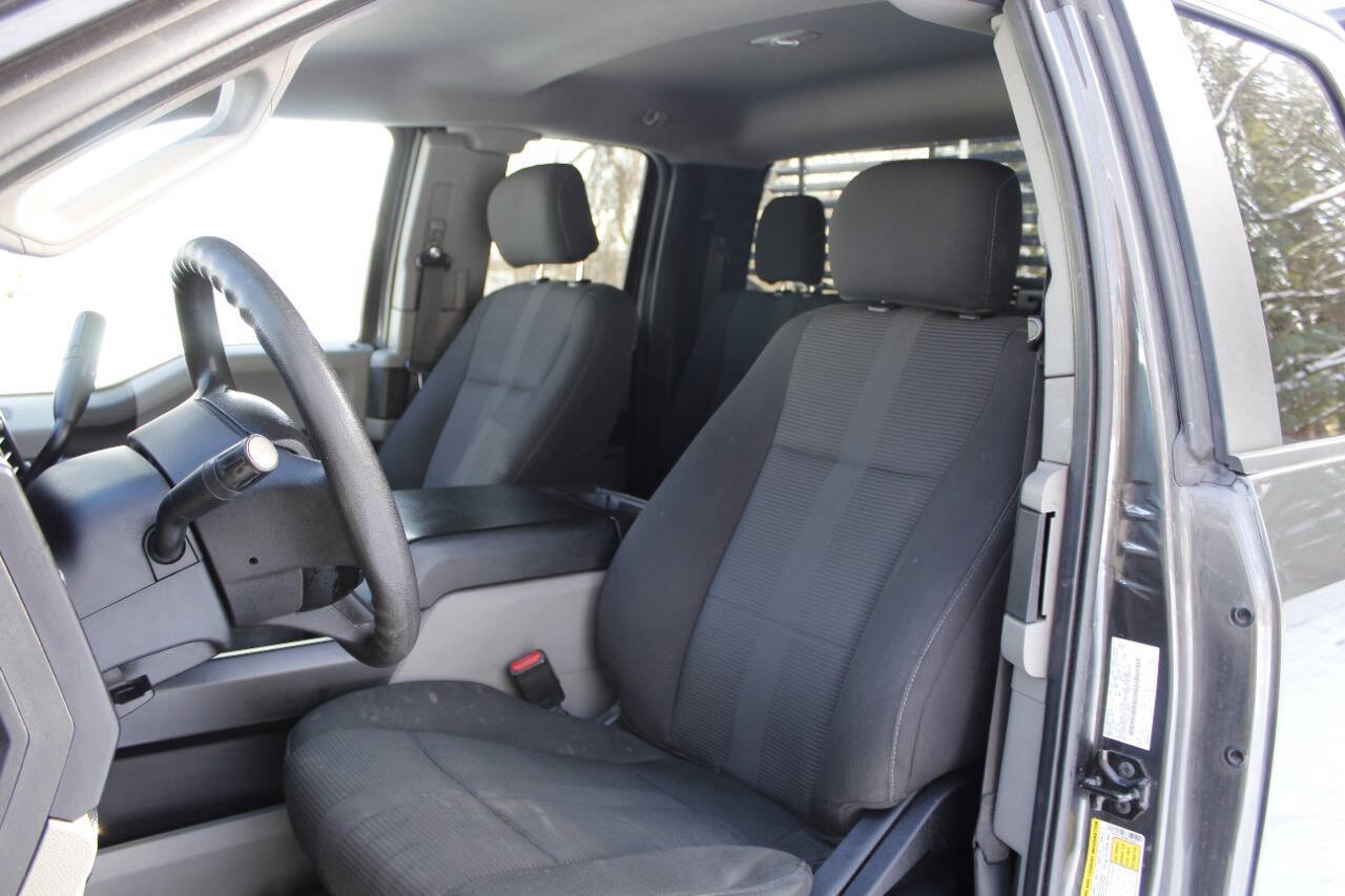 Used 2017 Ford F150 XL w/ Equipment Group 101A Mid AWD/4WD image 32