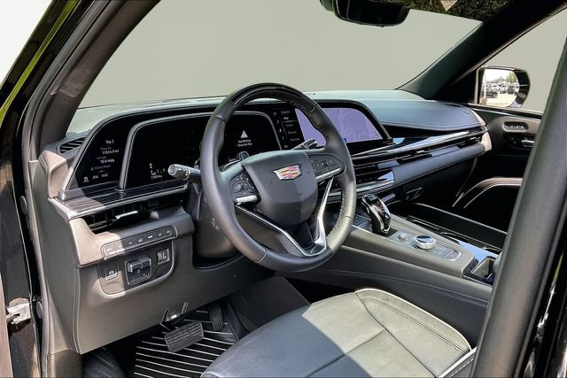 Used 2024 Cadillac Escalade Sport w/ LPO, ONYX Package AWD/4WD image 12