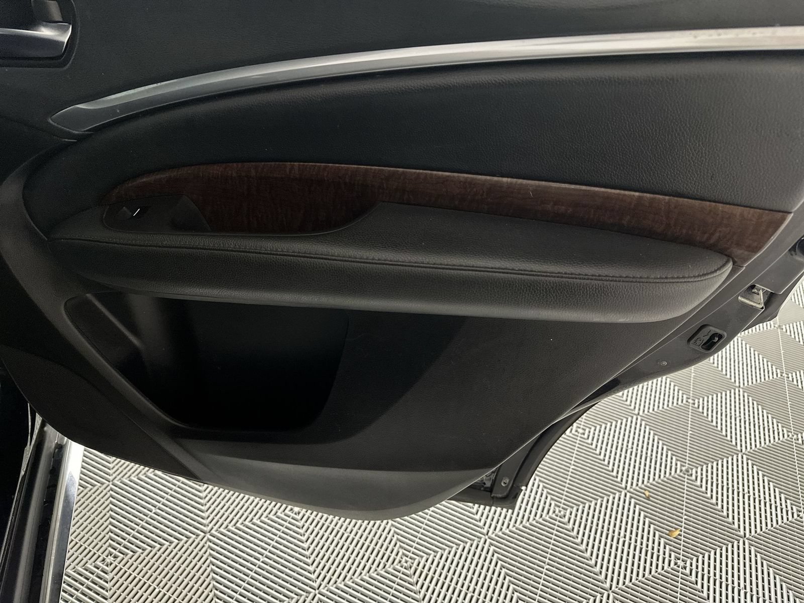 Used 2019 Acura MDX SH-AWD image 31