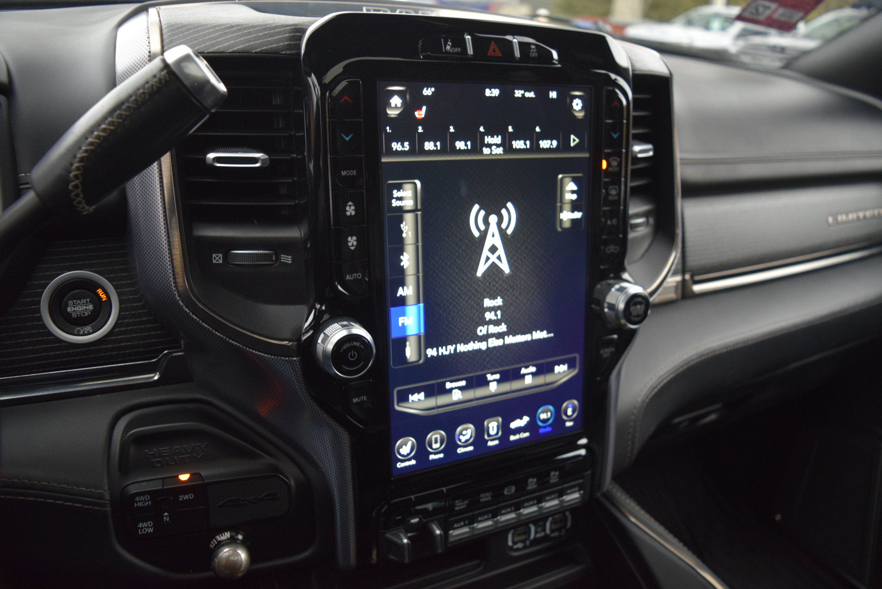 Used 2020 RAM 3500 Limited image 14