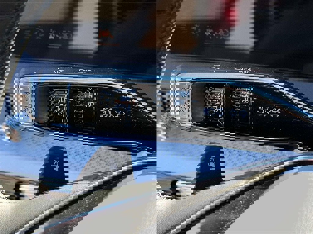 New 2026 Cadillac Optiq Sport 2 image 19