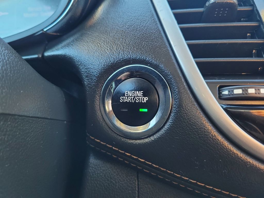 Used 2018 Chevrolet Trax LT w/ LT Convenience Package image 28