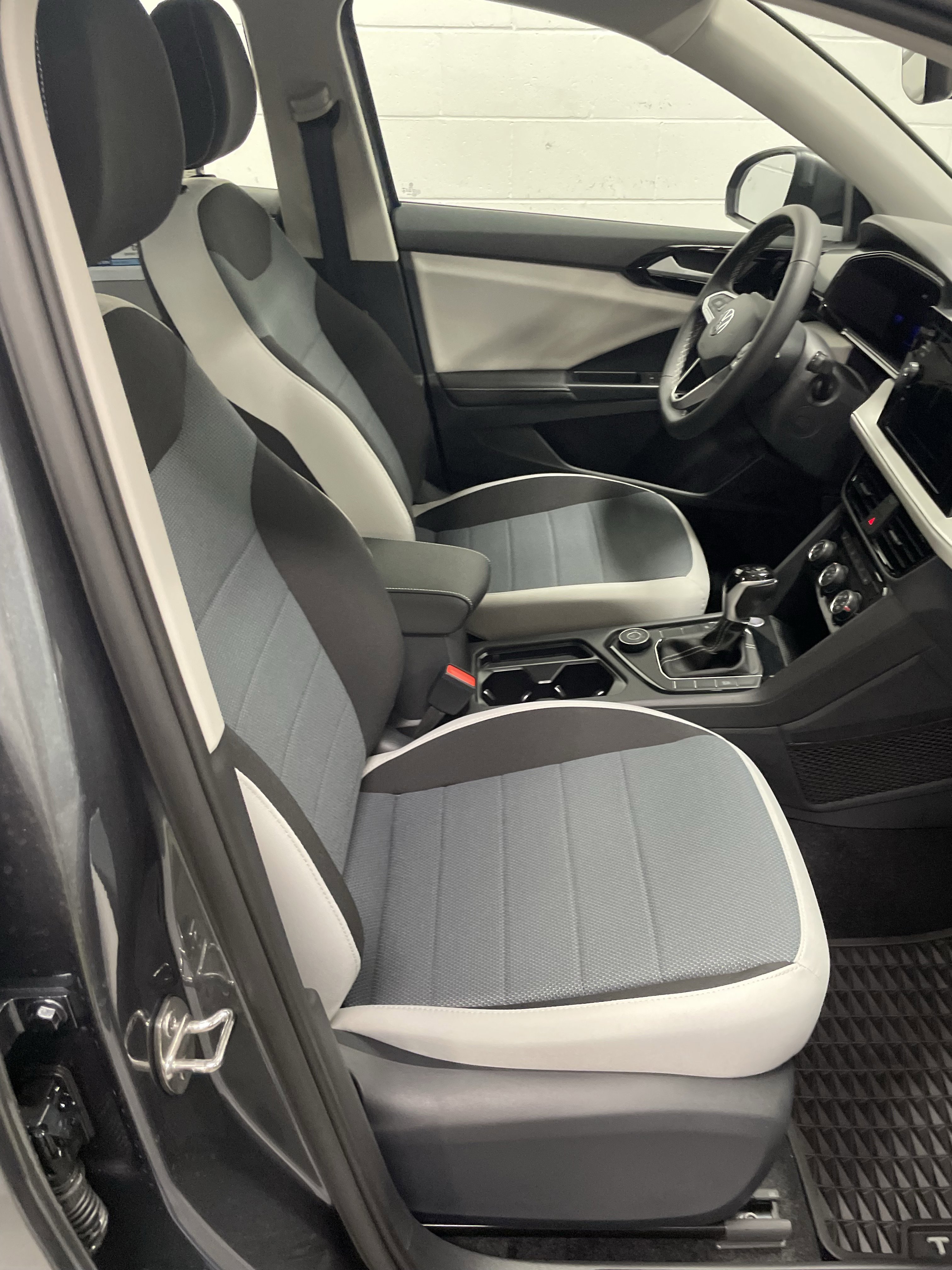 New 2025 Volkswagen Taos S image 10