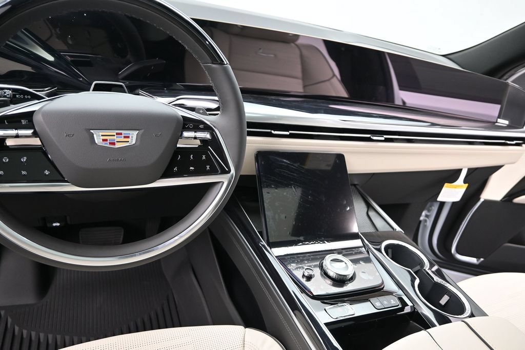 New 2026 Cadillac Escalade Sport w/ LPO, ONYX Package AWD/4WD image 11