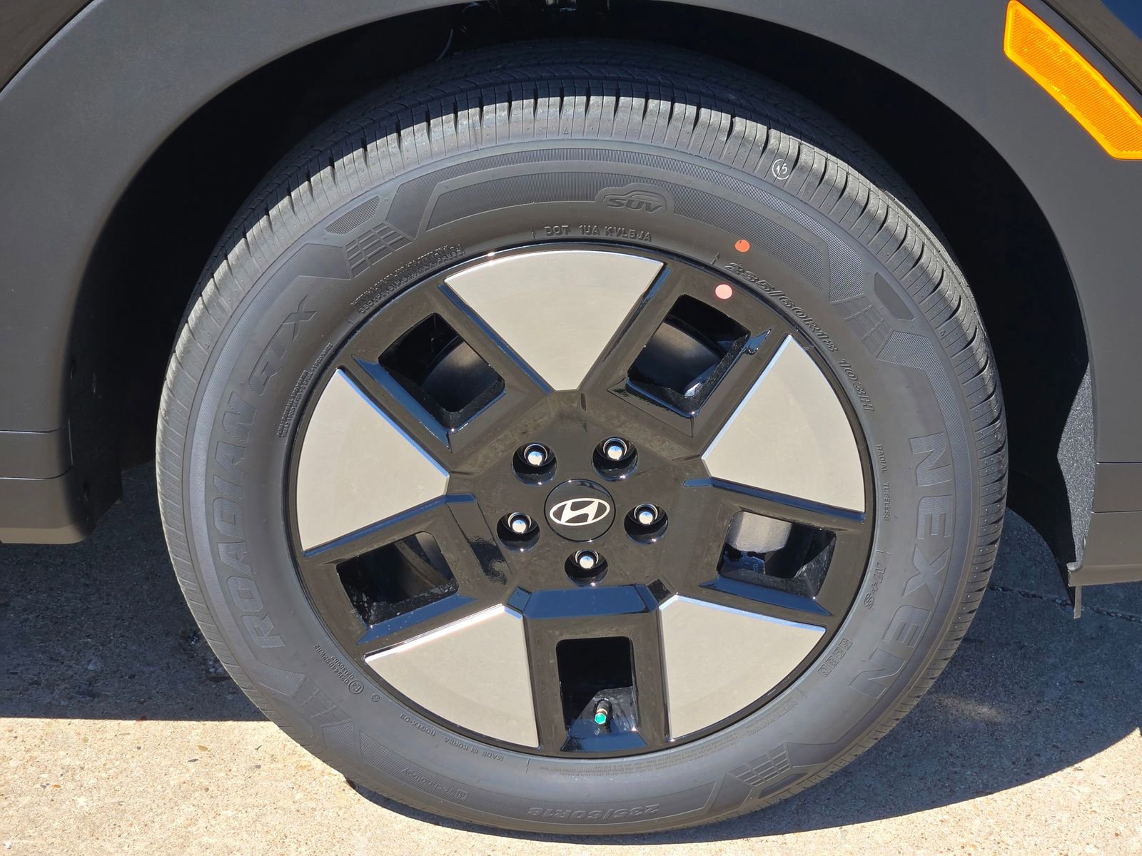 New 2026 Hyundai Santa Fe SEL FWD image 7