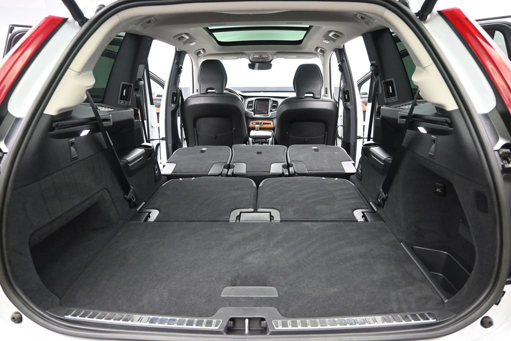 Used 2023 Volvo XC90 B6 Plus AWD/4WD image 19