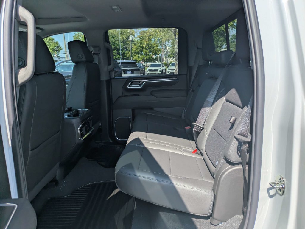 New 2026 Chevrolet Silverado 3500 LTZ w/ LTZ Convenience Package AWD/4WD image 14
