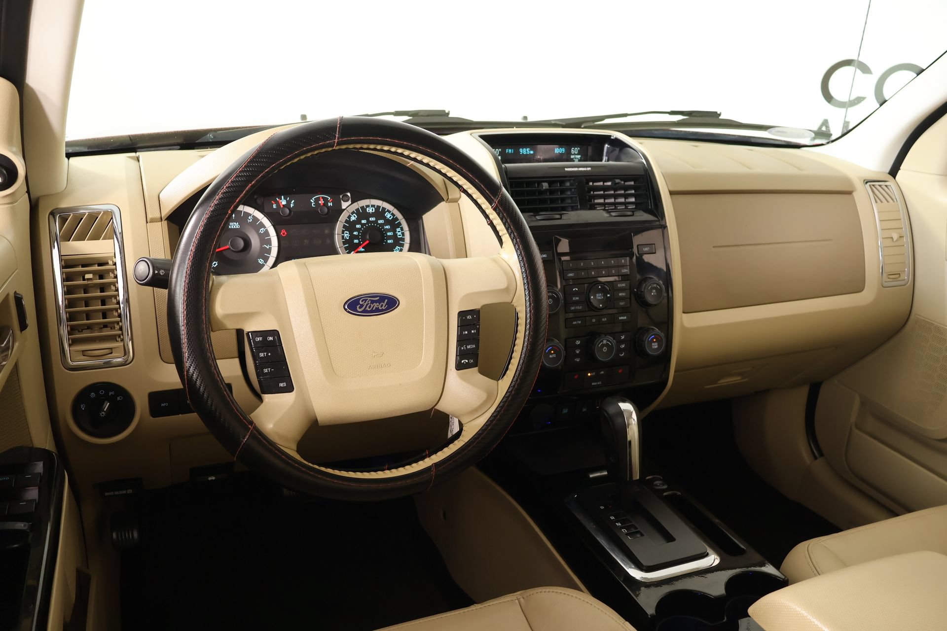 Used 2012 Ford Escape Limited FWD image 2