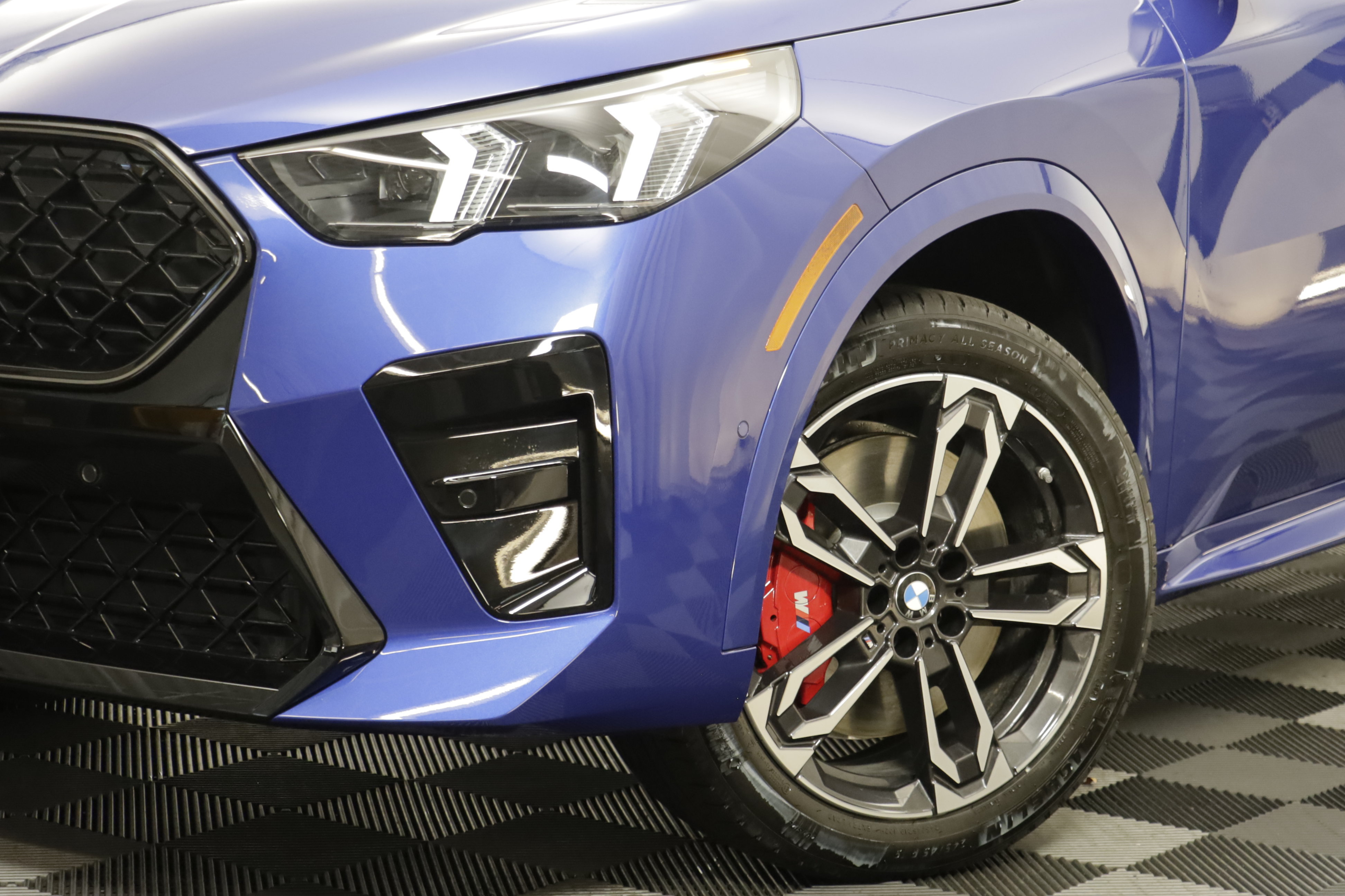 New 2027 BMW X2 xDrive28i w/ M Sport Package AWD/4WD image 4
