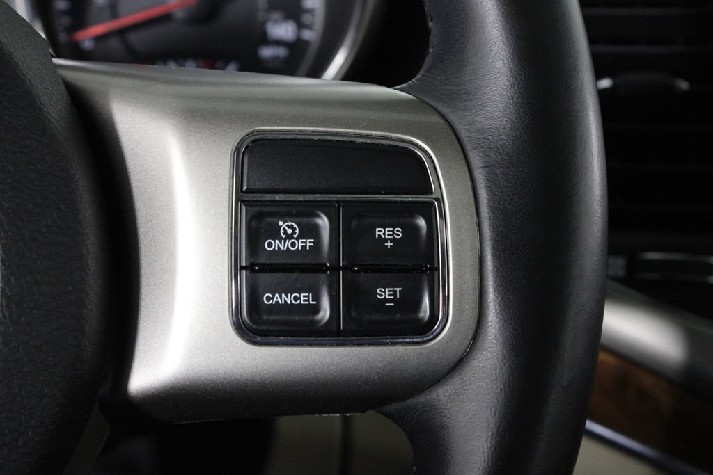 Used 2012 Jeep Grand Cherokee Limited w/ Trailer Tow Group RWD image 27