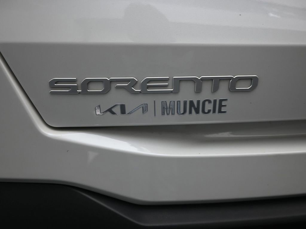 Certified 2025 Kia Sorento SX Prestige image 10