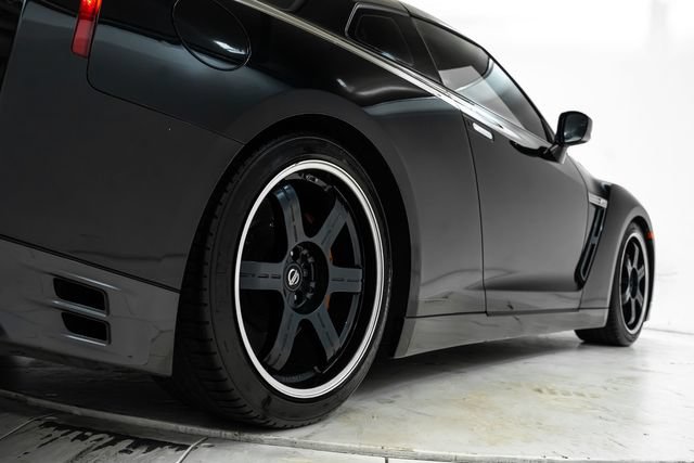 Used 2014 Nissan GT-R Black Edition AWD/4WD image 14