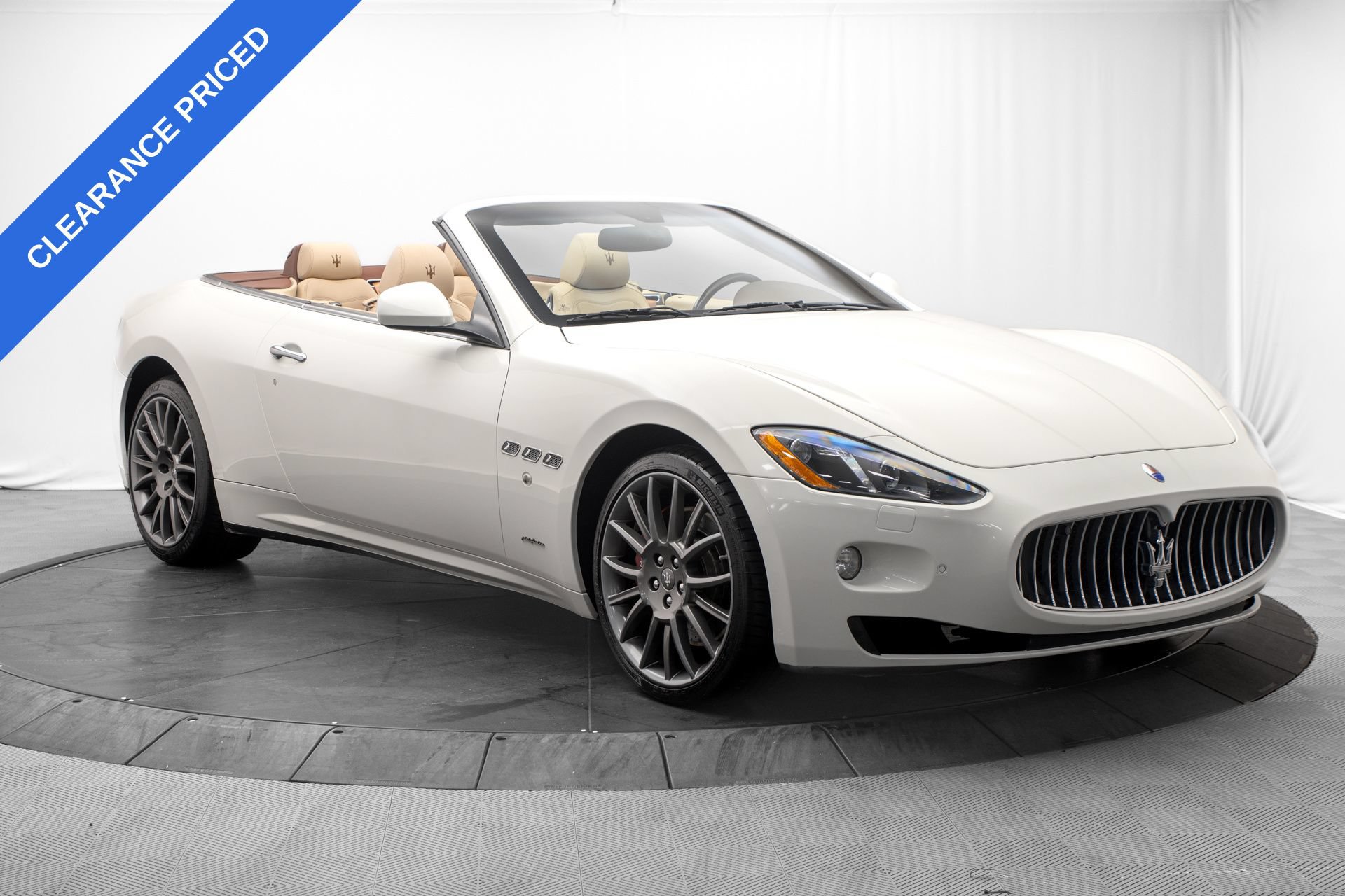 Used 2013 Maserati GranTurismo Convertible RWD image 17