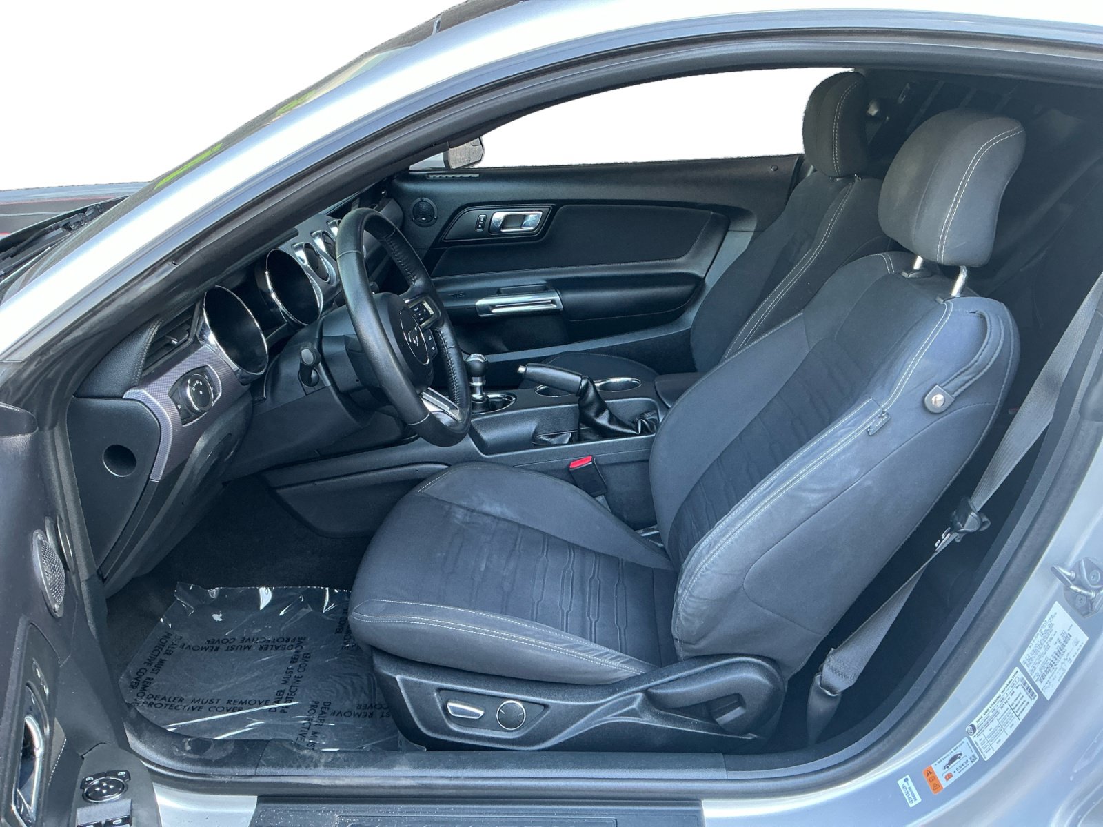 Used 2016 Ford Mustang GT RWD image 9