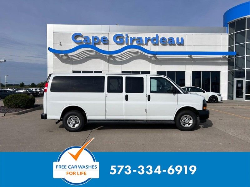 Used 2022 Chevrolet Express 3500 LS image 1
