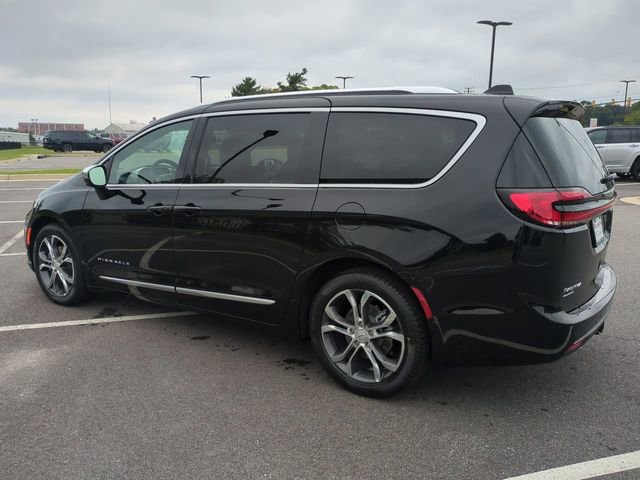 New 2026 Chrysler Pacifica Pinnacle w/ Trailer Tow Group FWD image 6