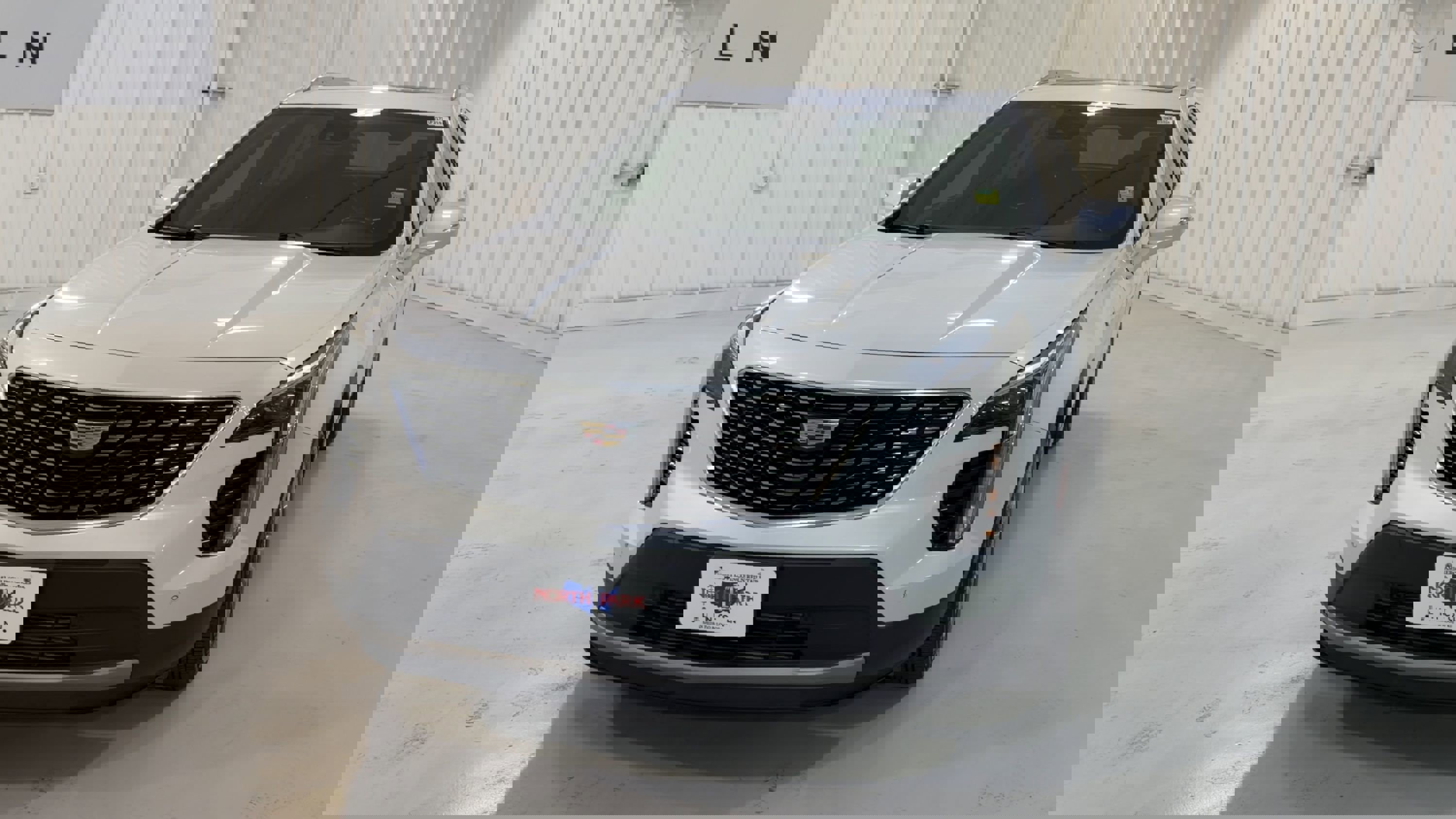 Used 2023 Cadillac XT4 Premium Luxury FWD image 4