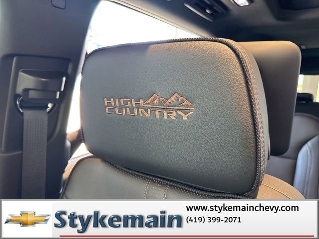 New 2026 Chevrolet Suburban High Country image 48