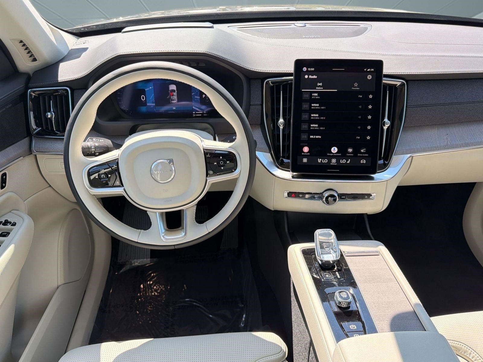 New 2026 Volvo XC90 T8 Ultra w/ Protection Package image 26