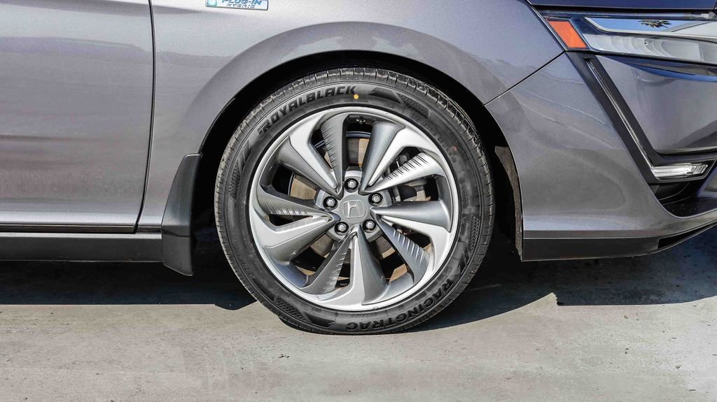 Used 2018 Honda Clarity Touring image 11