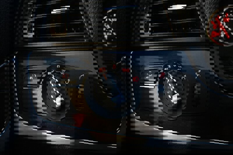 Used 2015 BMW 528i Sedan image 34