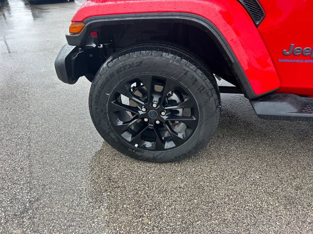 Used 2025 Jeep Wrangler Sahara 4xe image 57