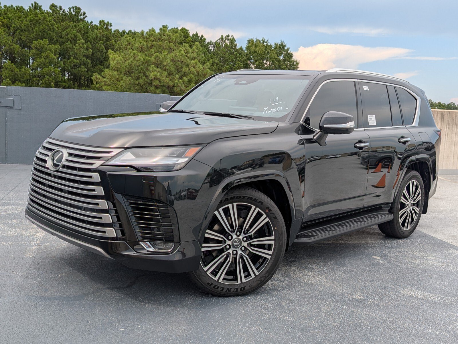 New 2026 Lexus LX 600 4WD w/ Accessory Package (Z1)