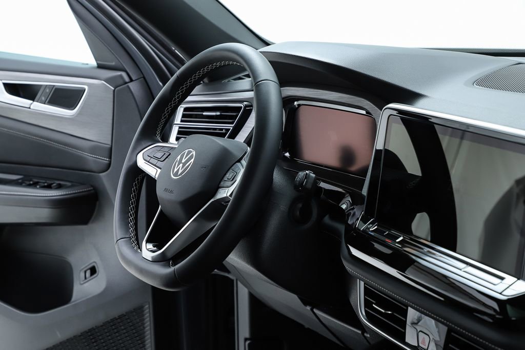 New 2026 Volkswagen Atlas Cross Sport SE image 35