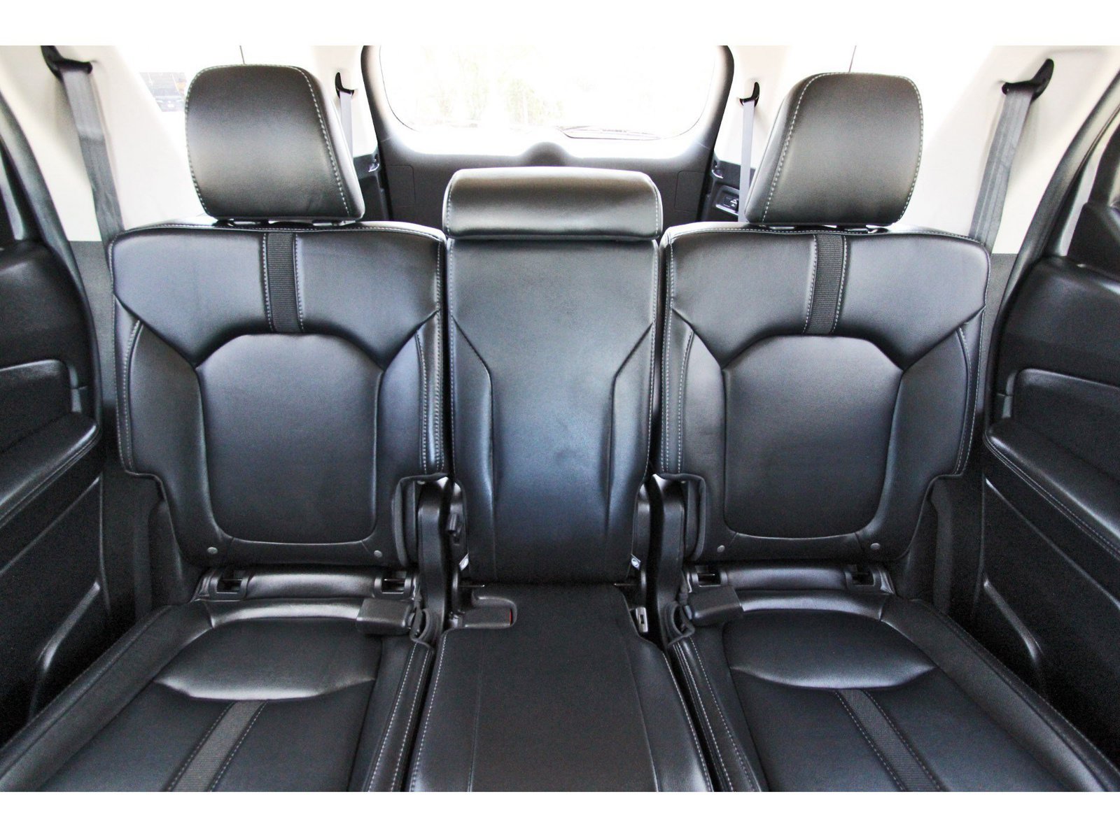 Used 2025 Honda Pilot EX-L image 14