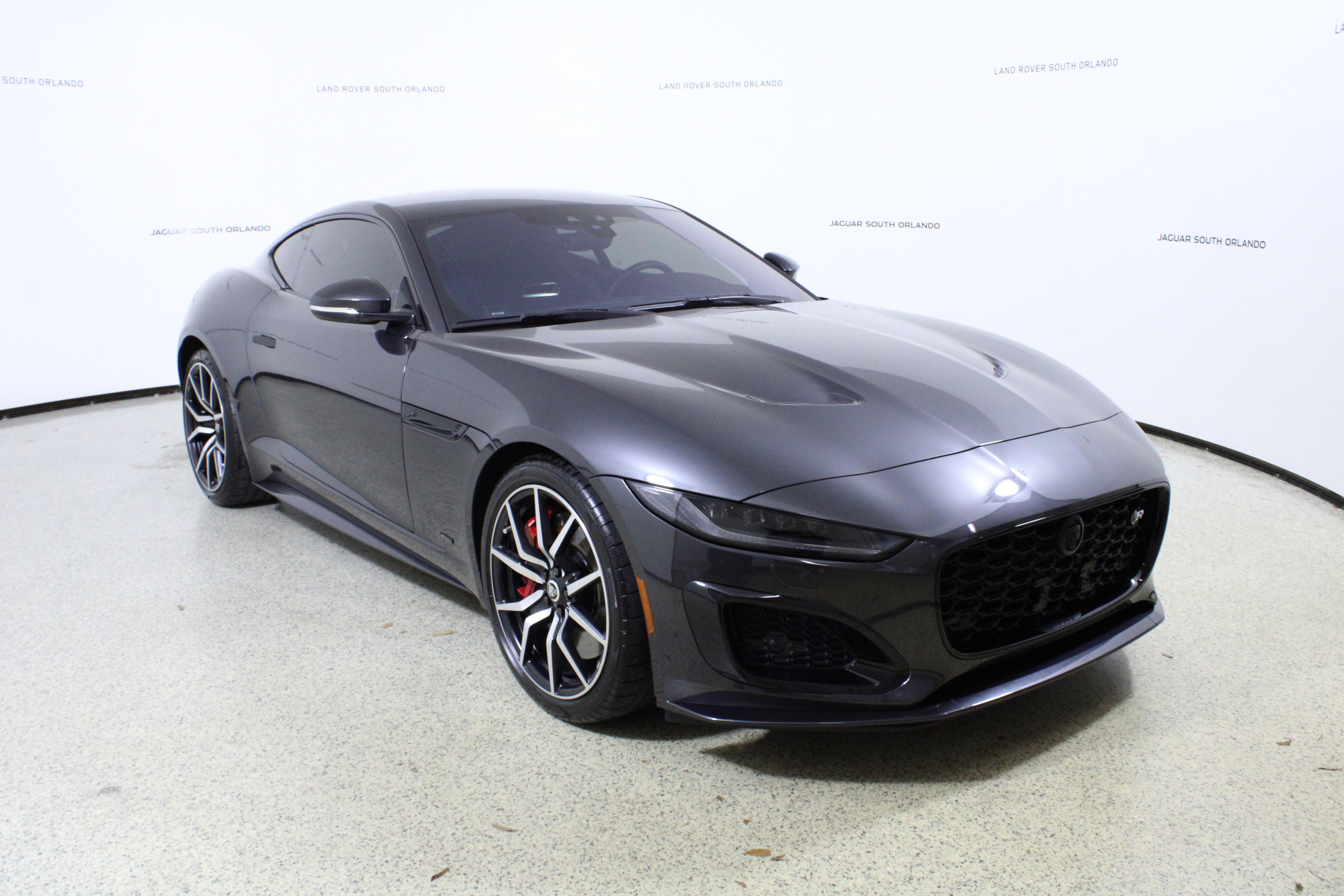 Used 2024 Jaguar F-TYPE R AWD/4WD image 3