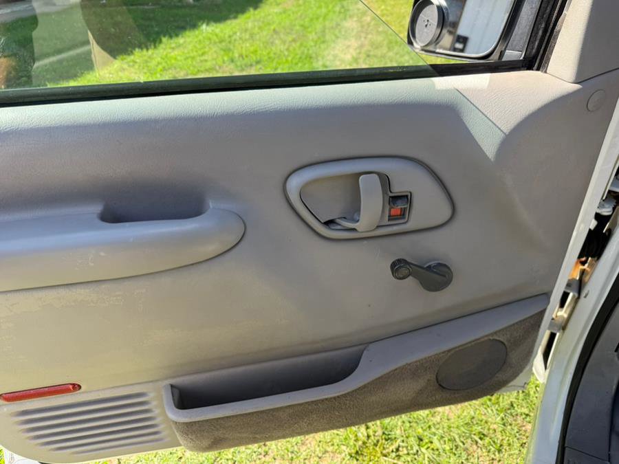 Used 2000 Chevrolet Silverado 2500 2WD Regular Cab image 22