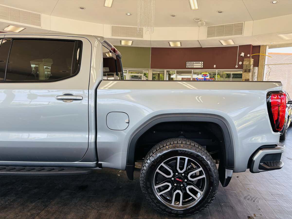 Used 2026 GMC Sierra 1500 AT4 w/ Technology Package AWD/4WD image 15