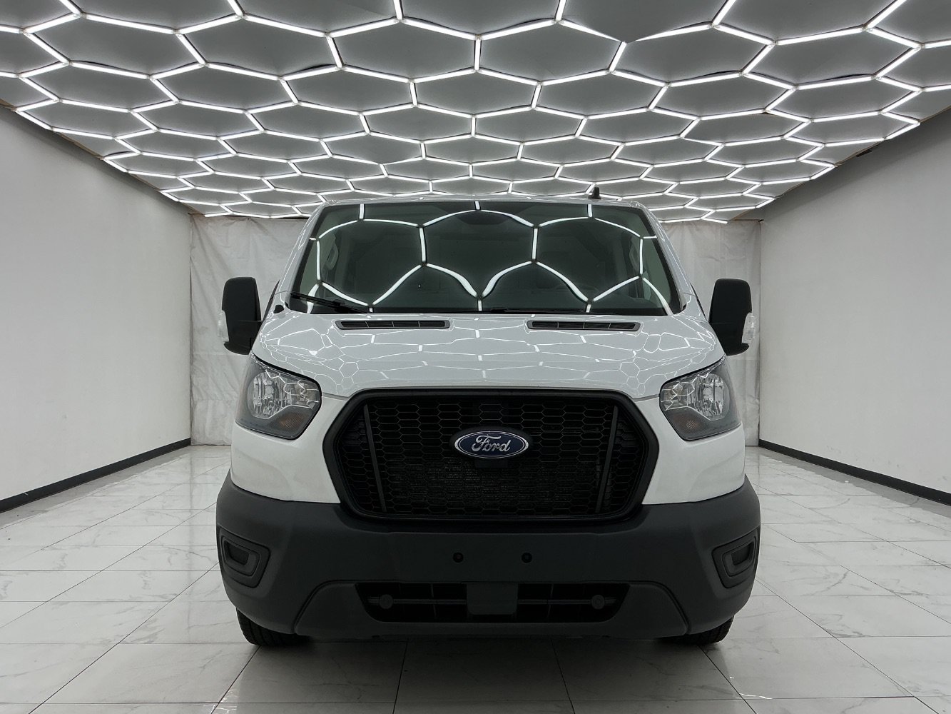 Used 2021 Ford Transit 250 Low Roof RWD image 5
