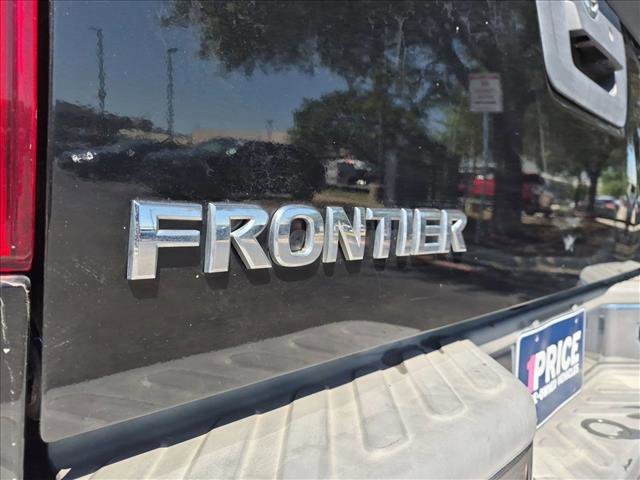 Used 2014 Nissan Frontier SV RWD image 12