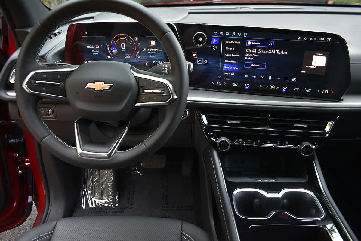 New 2026 Chevrolet Traverse Z71 AWD/4WD image 12