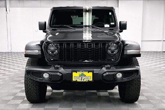Used 2024 Jeep Wrangler Sport AWD/4WD image 3