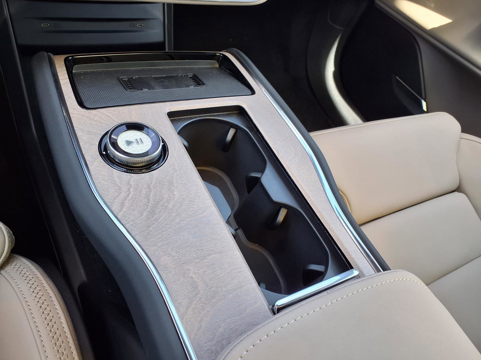 New 2026 Volvo EX90 Plus image 14