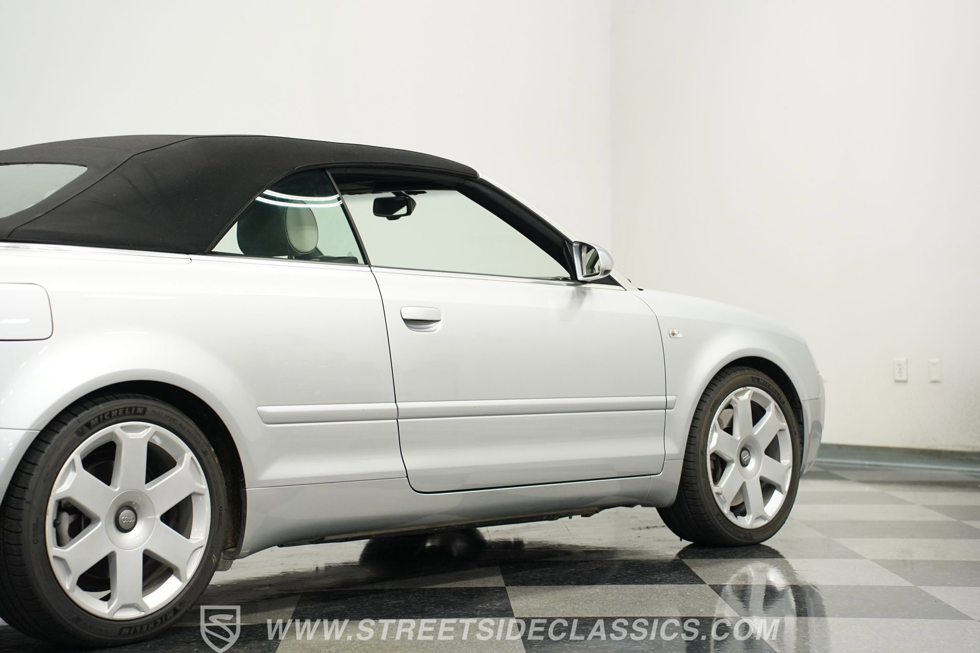 Used 2004 Audi S4 Cabriolet image 27