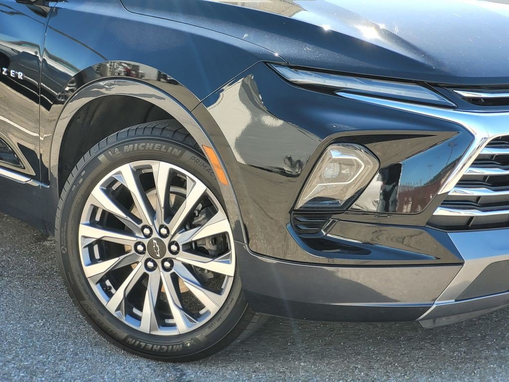 Used 2024 Chevrolet Blazer Premier FWD image 9